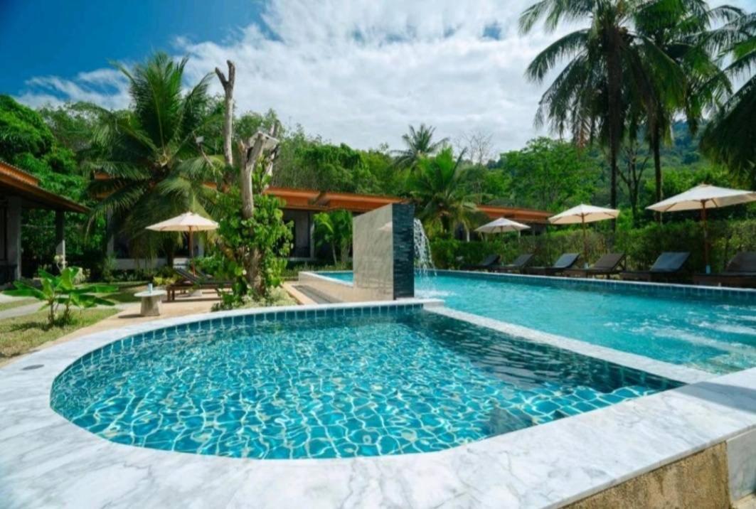 Grandfather Khaolak Resort Khao Lak Exterior foto